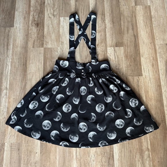 Hot Topic Dresses & Skirts - Hot Topic Black Skirt With White Moon Pattern